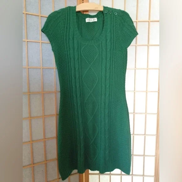 Pink Rose | Dresses | Knitted Emerald Green Knee Length Sweater Dress Medium | Poshmark Pink Rose | Dresses | Knitted Emerald Green Knee Length Sweater Dress Medium | Poshmark